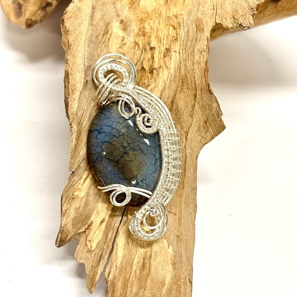 HAND CRAFTED Dragon Vein Agate Wire Wrapped Silver Plate Pendant, Handmade - Picture 6 of 10